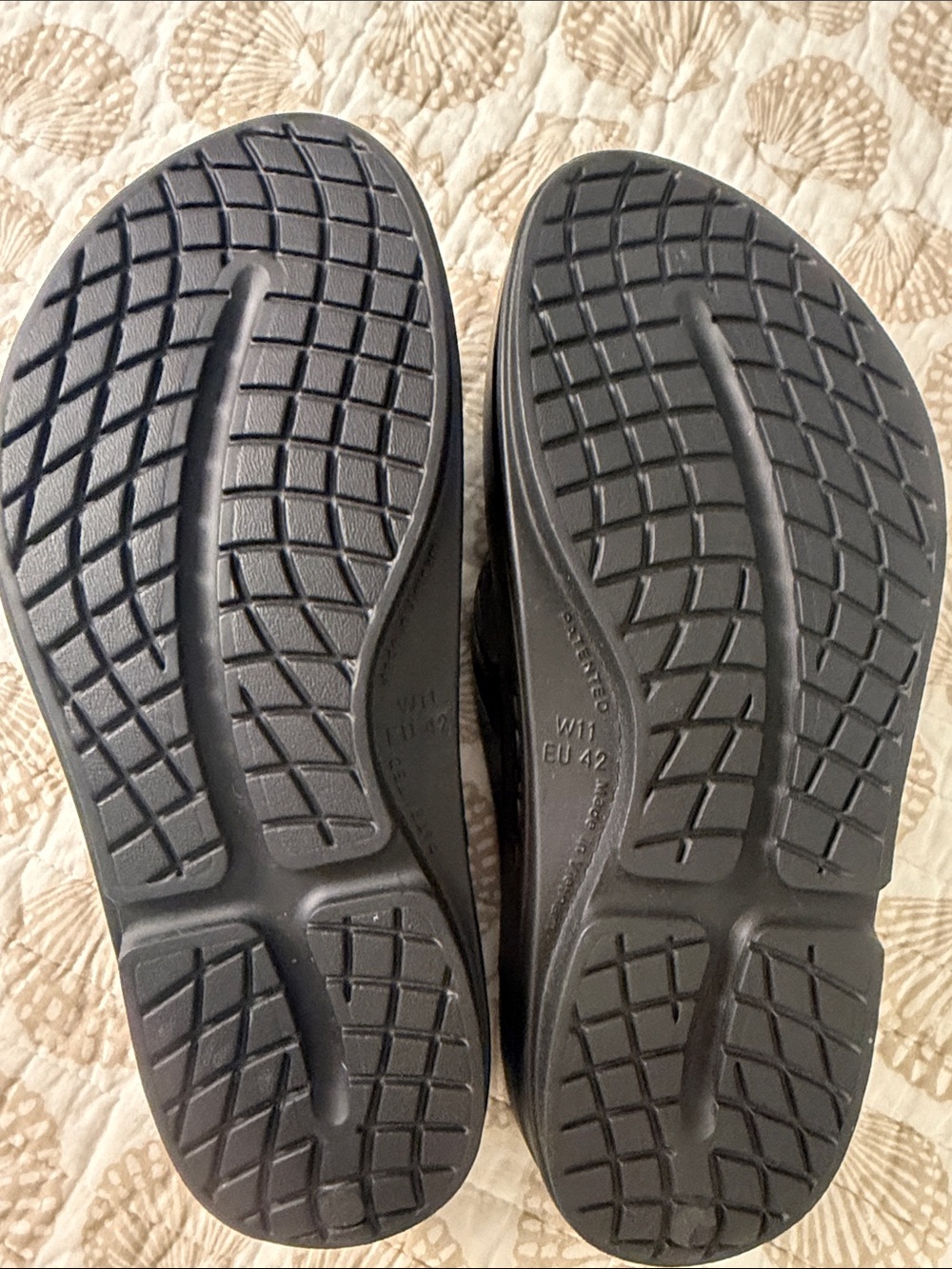OOFOS OOmega Platform Flip Flop - Women's - Picture 6 of 7